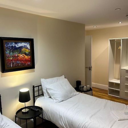 Twin Room With En-Suite Эдинбург Экстерьер фото
